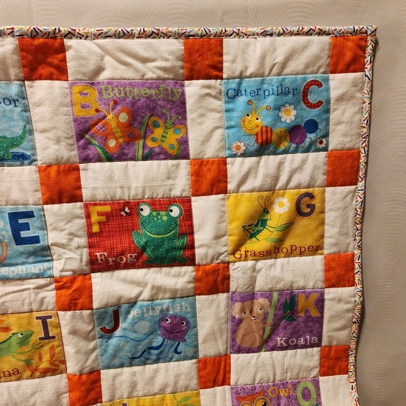 Handmade Alphabet baby Quilt 32.5 in X 44 in - Picture 3 of 9